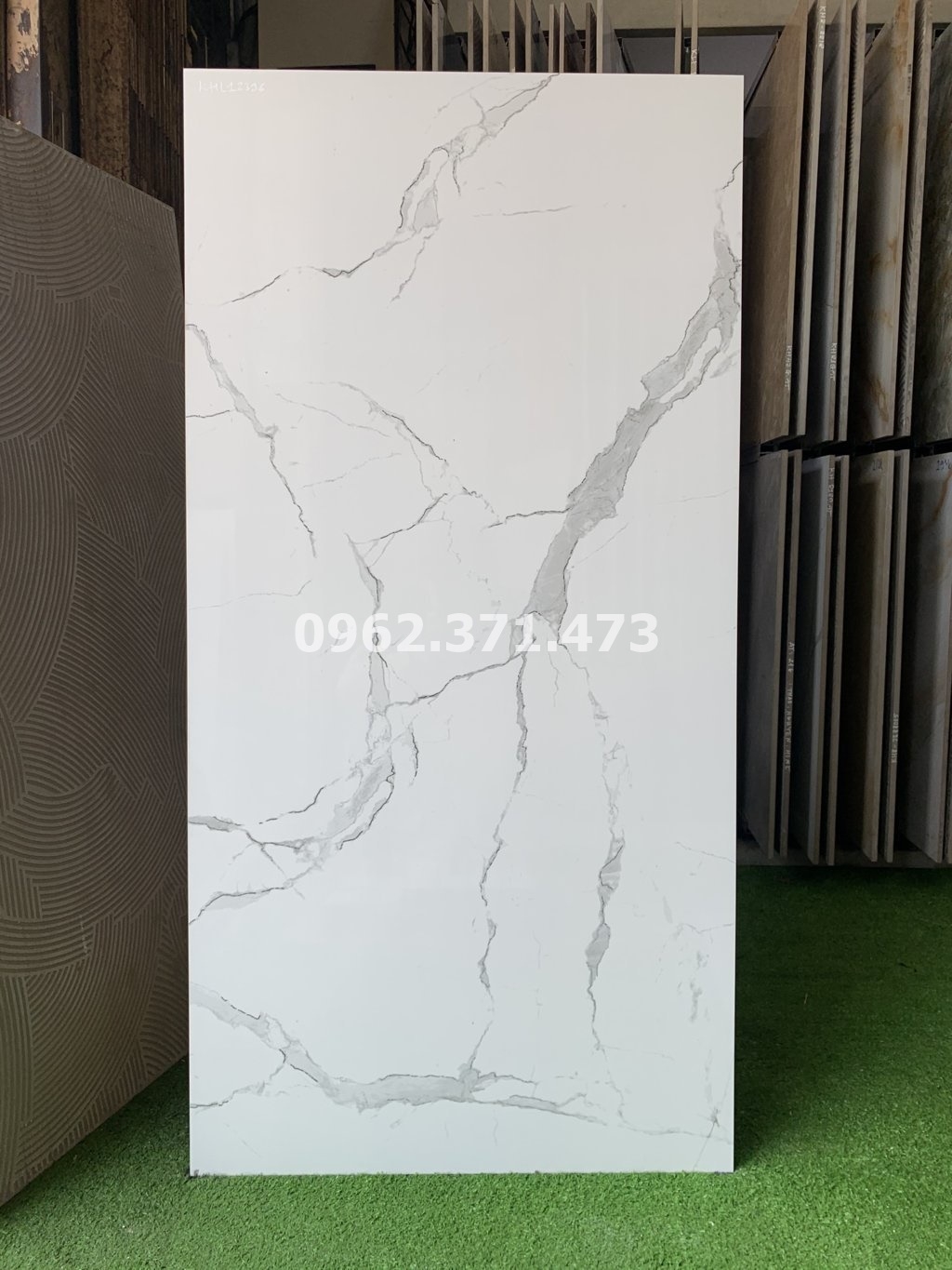 gach-op-lat-60x120-trung-quoc-khl12396 Gạch nền vân mây 60x120 khắc kim
