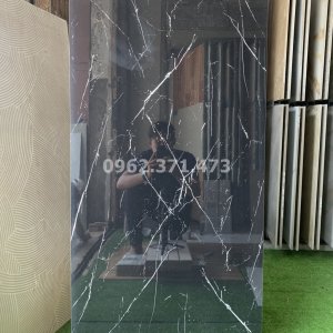 Gạch mặt tiền 60x120 đen chớp Trung Quốc